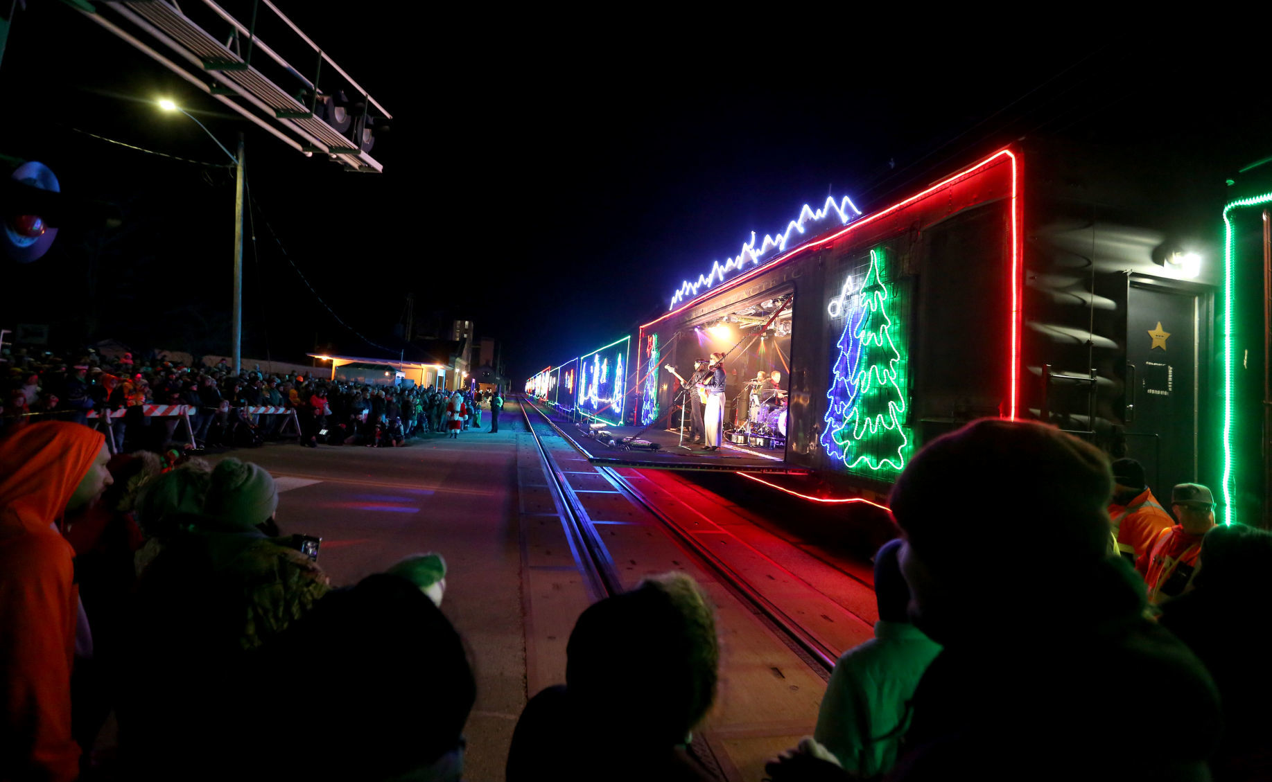 HOLIDAY TRAIN